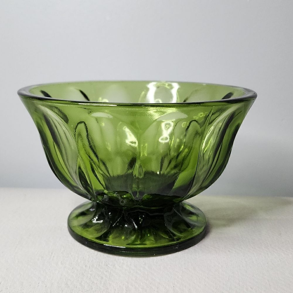 Vintage Anchor Hocking Emerald Green Glass Thumbprint Pedestal Candy Dish Bowl - Picture 1 of 5